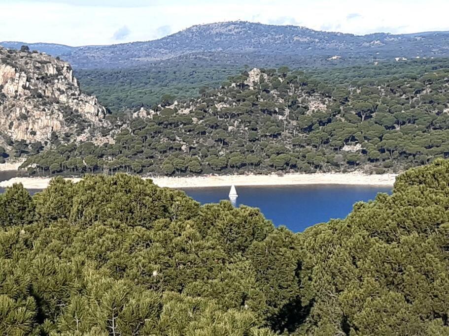 Acogedor Apartamento Con Bellas Vistas Al Embalse San Martin de Valdeiglesias Exterior photo